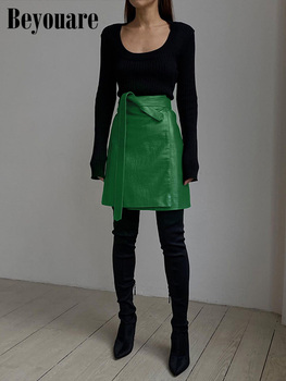 Beyouare Faux Leather Crocodile Pattern A-Line Skirt Women Fashion Elegant Solid Green High Waist Split Mini Skirts 2021 Autumn 2